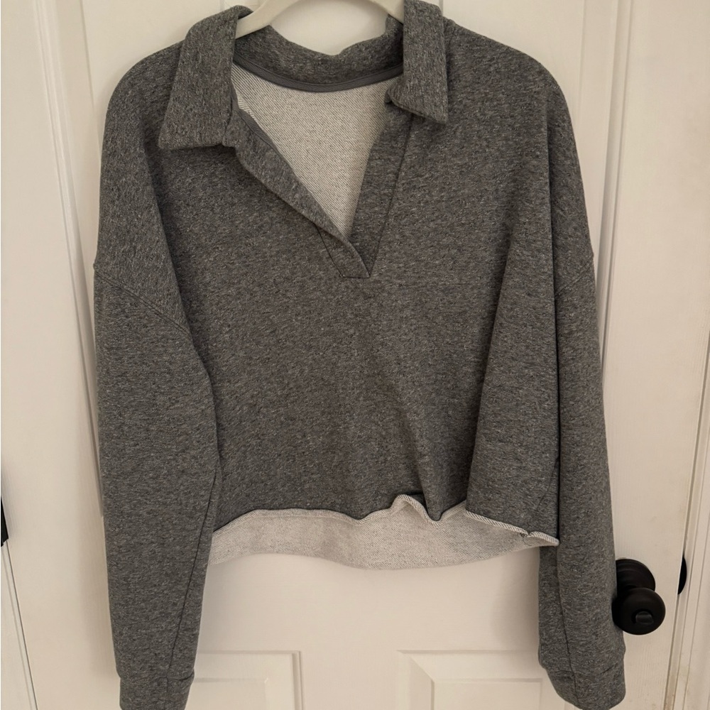 Vuori Sedona polo gray sweatshirt small